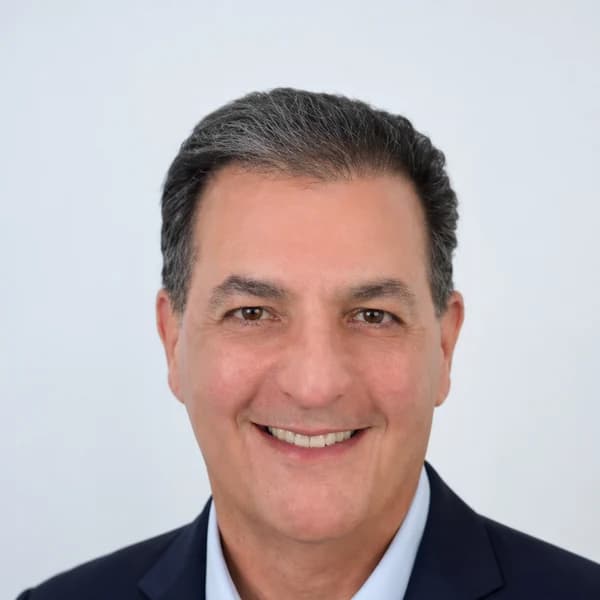 Portrait of Kiomars Dabbagh, Managing Principal, Middle East at Consulting Collaborative, Dubai, UAE.